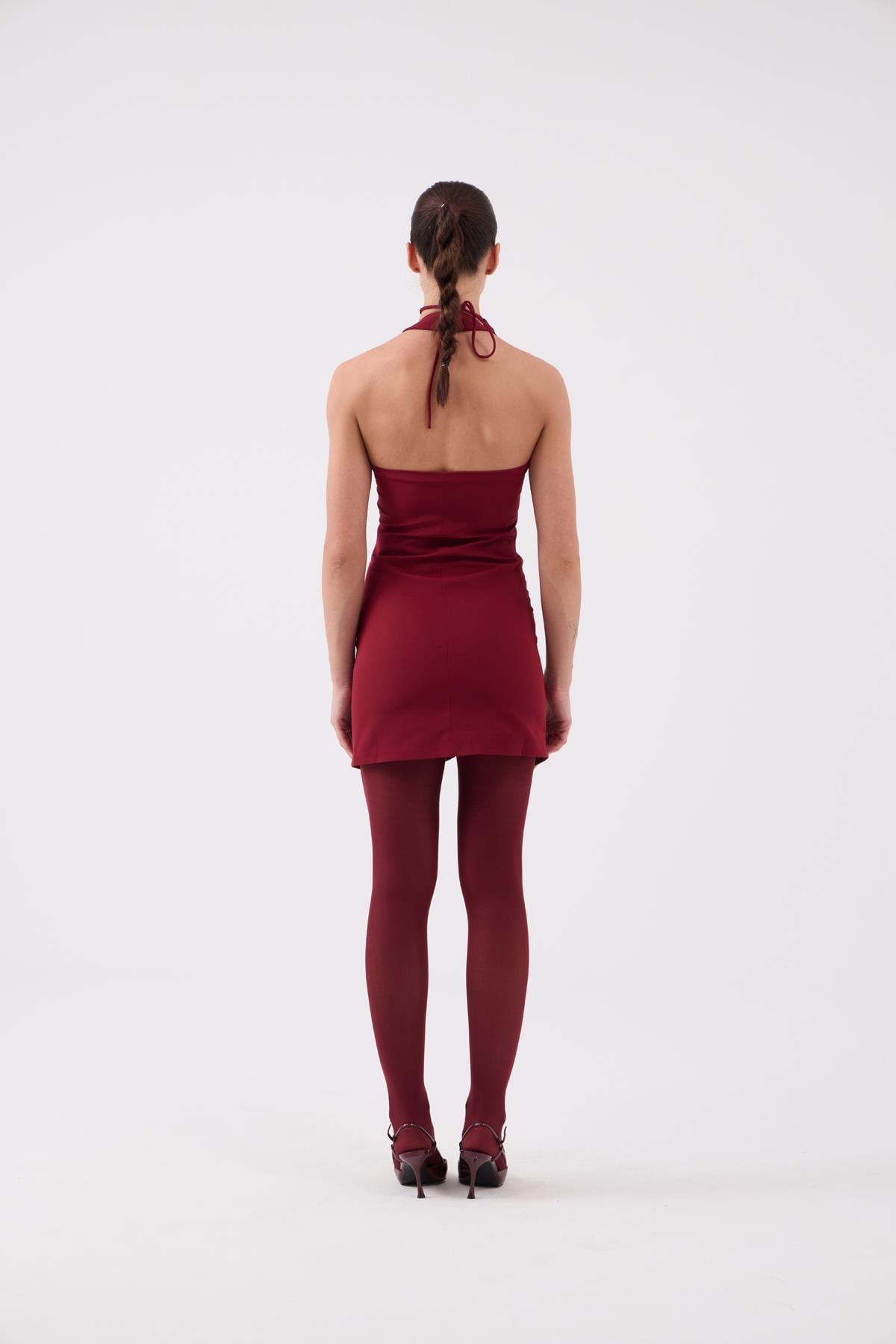 Image of Gül Aksesuarlı Halter Yaka Düğmeli Mini Becca Elbise Bordo