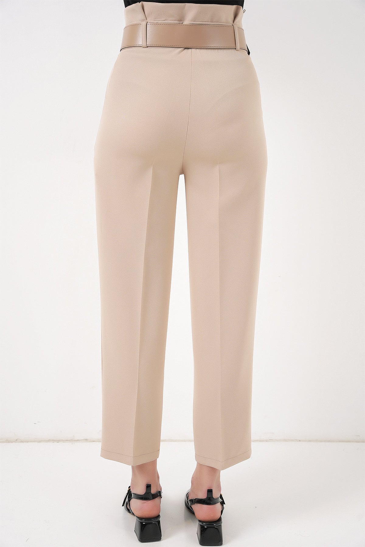 Image of 6556 Kemerli Kumaş Pantolon - Krem