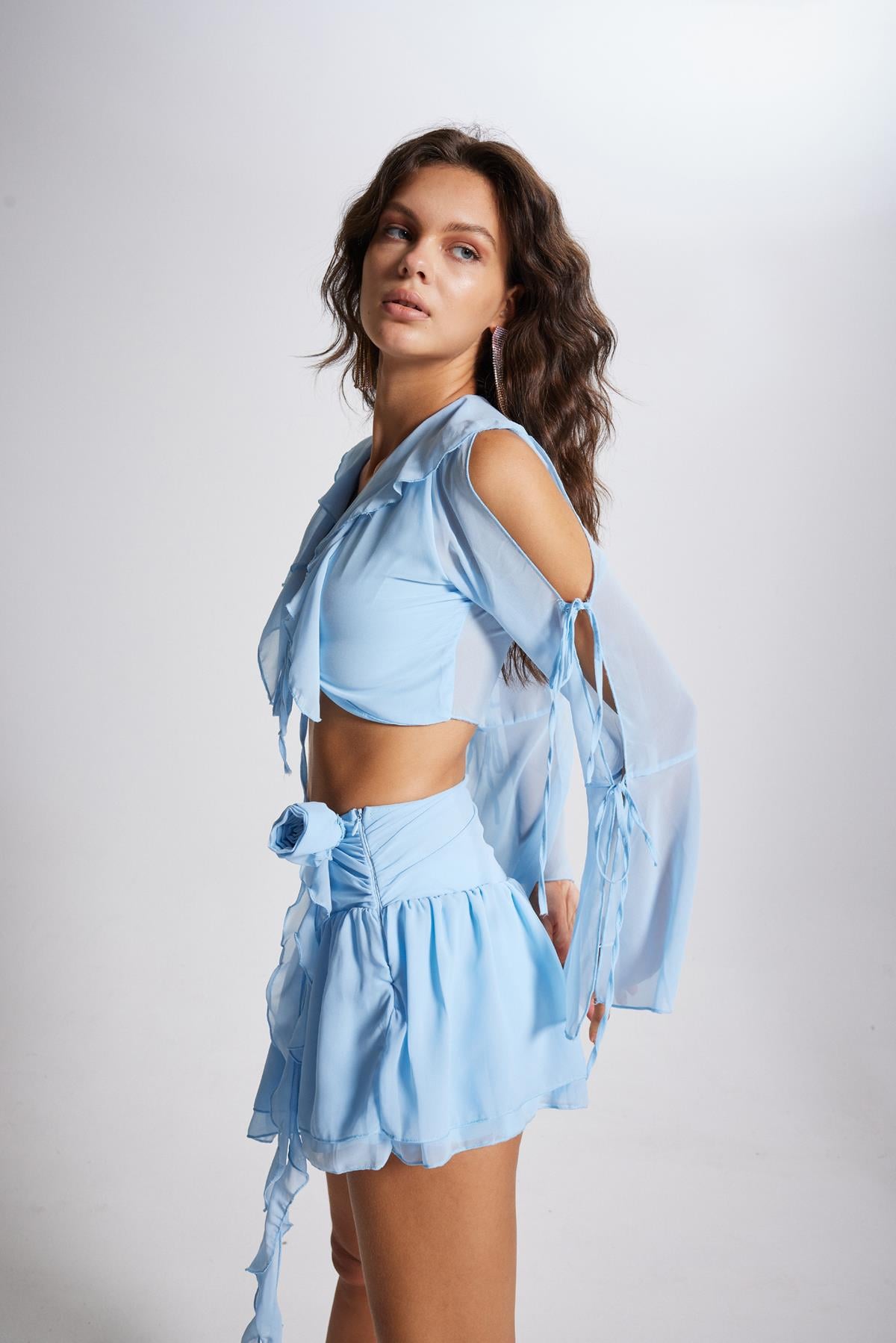 Image of Fırfırlı Şifon Carmen Bluz Mavi
