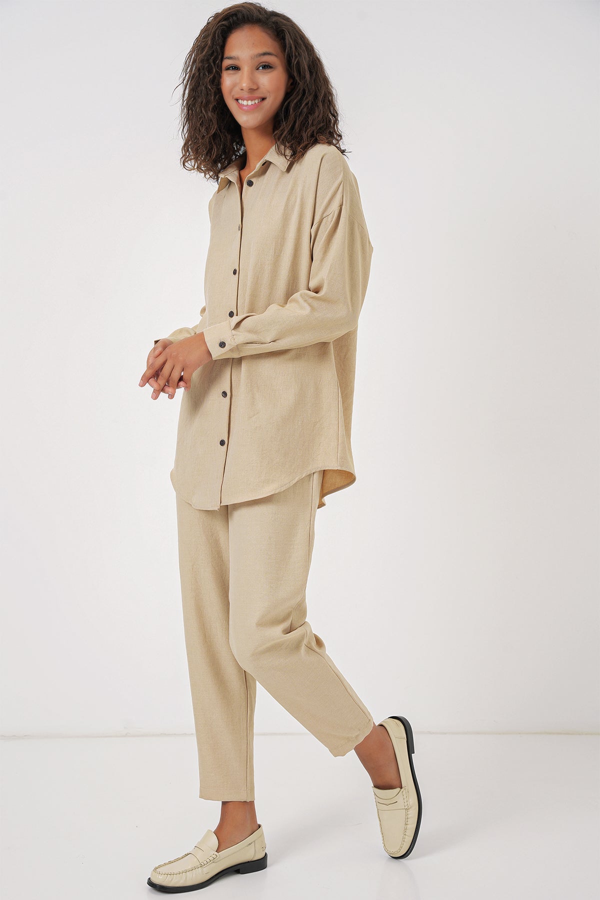 Image of Kadın Bej Oversize Keten Alt Üst Takım 6622