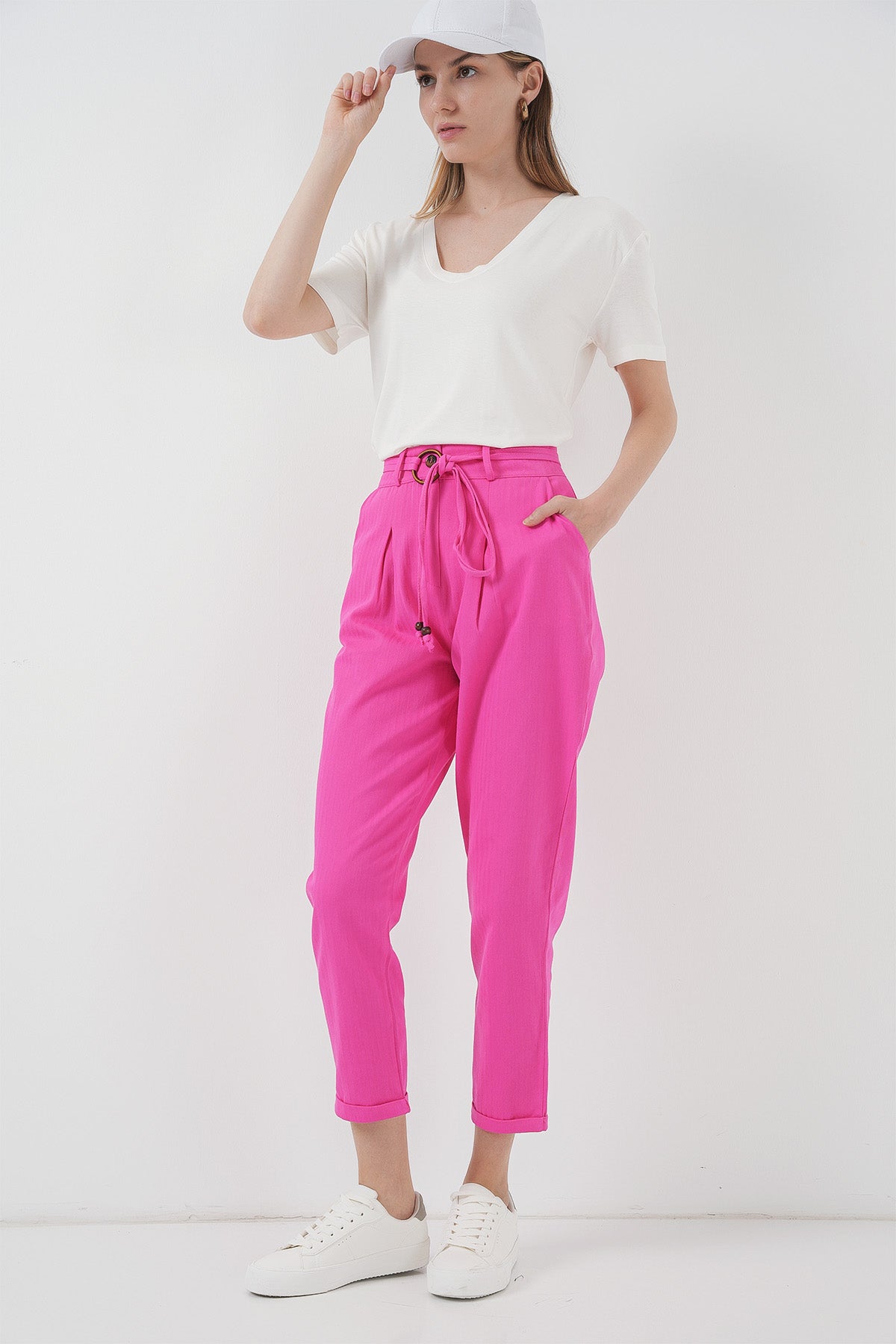 Image of Pantaloni din in cu curea 6660 - Fuchsia
