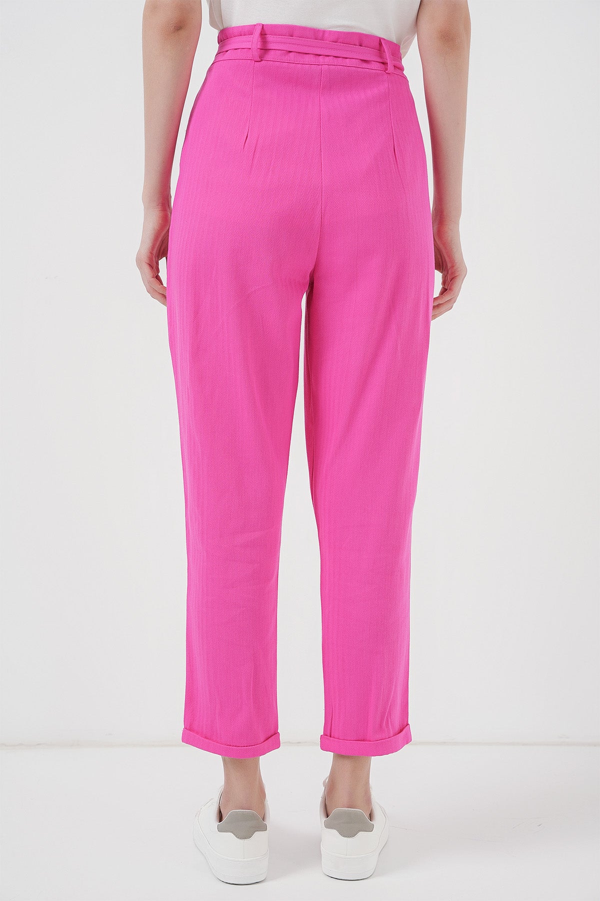 Image of Pantaloni din in cu curea 6660 - Fuchsia