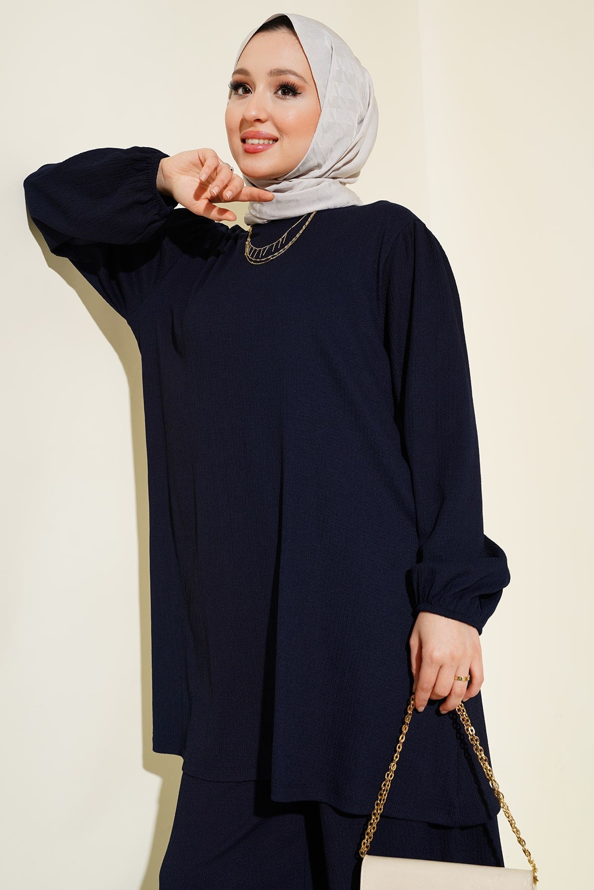 Image of Set tunică și pantaloni bleumarin pentru femei (partea de sus și de jos) 6663