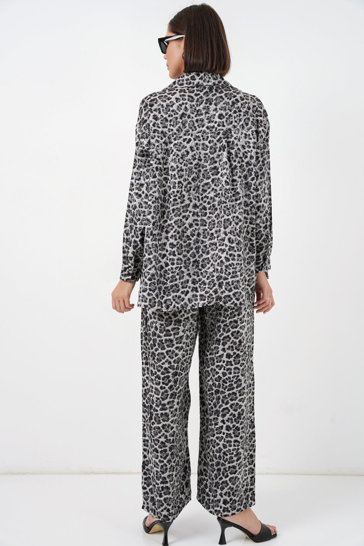Image of 6699 Leopar Desenli Alt Üst Takım - Antrasit