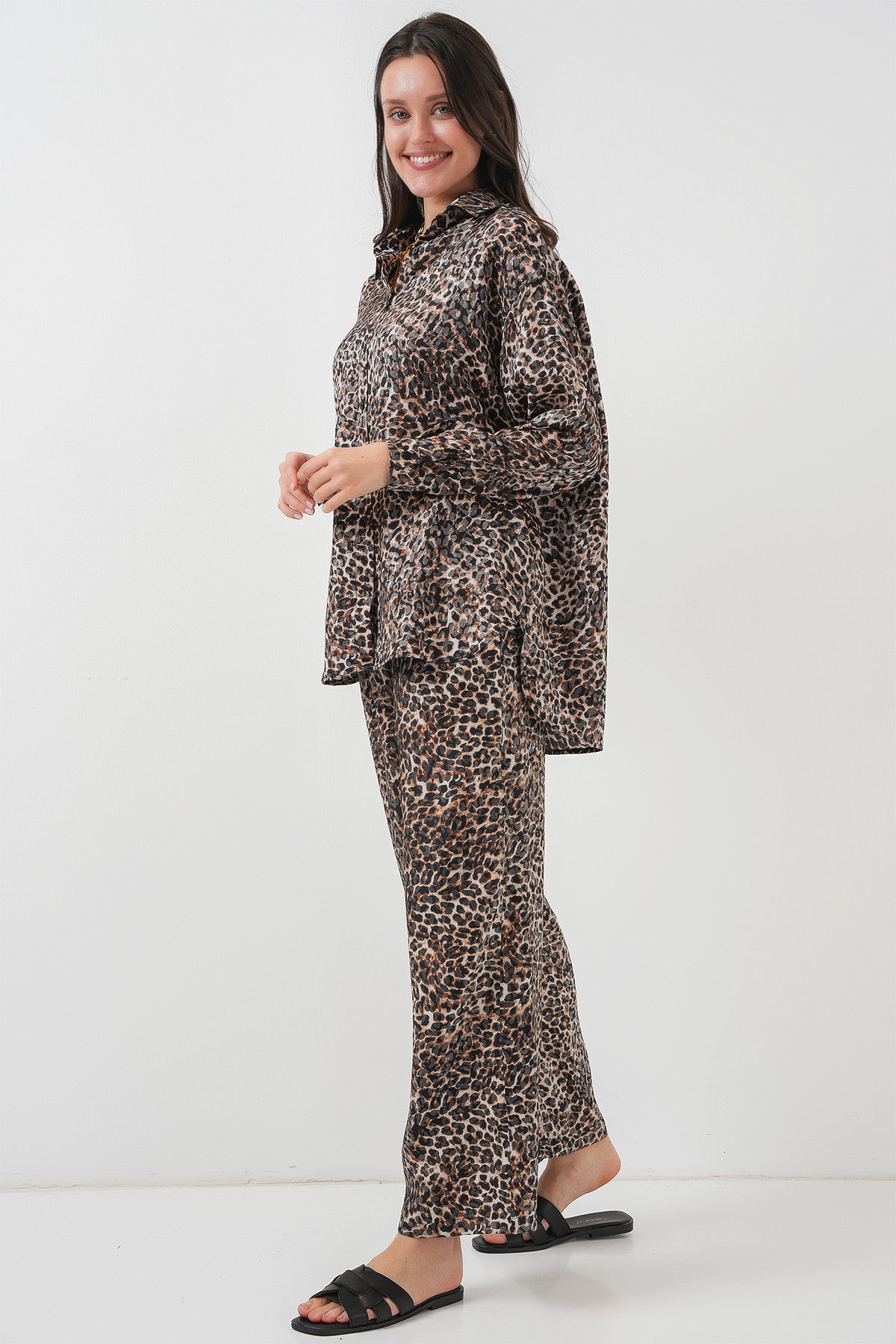 Image of Set de două piese cu imprimeu leopard 6699 - Maro închis