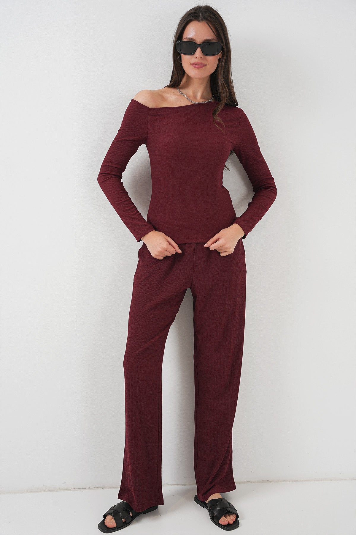 Image of Set 6708 cu umeri jos - Burgundy