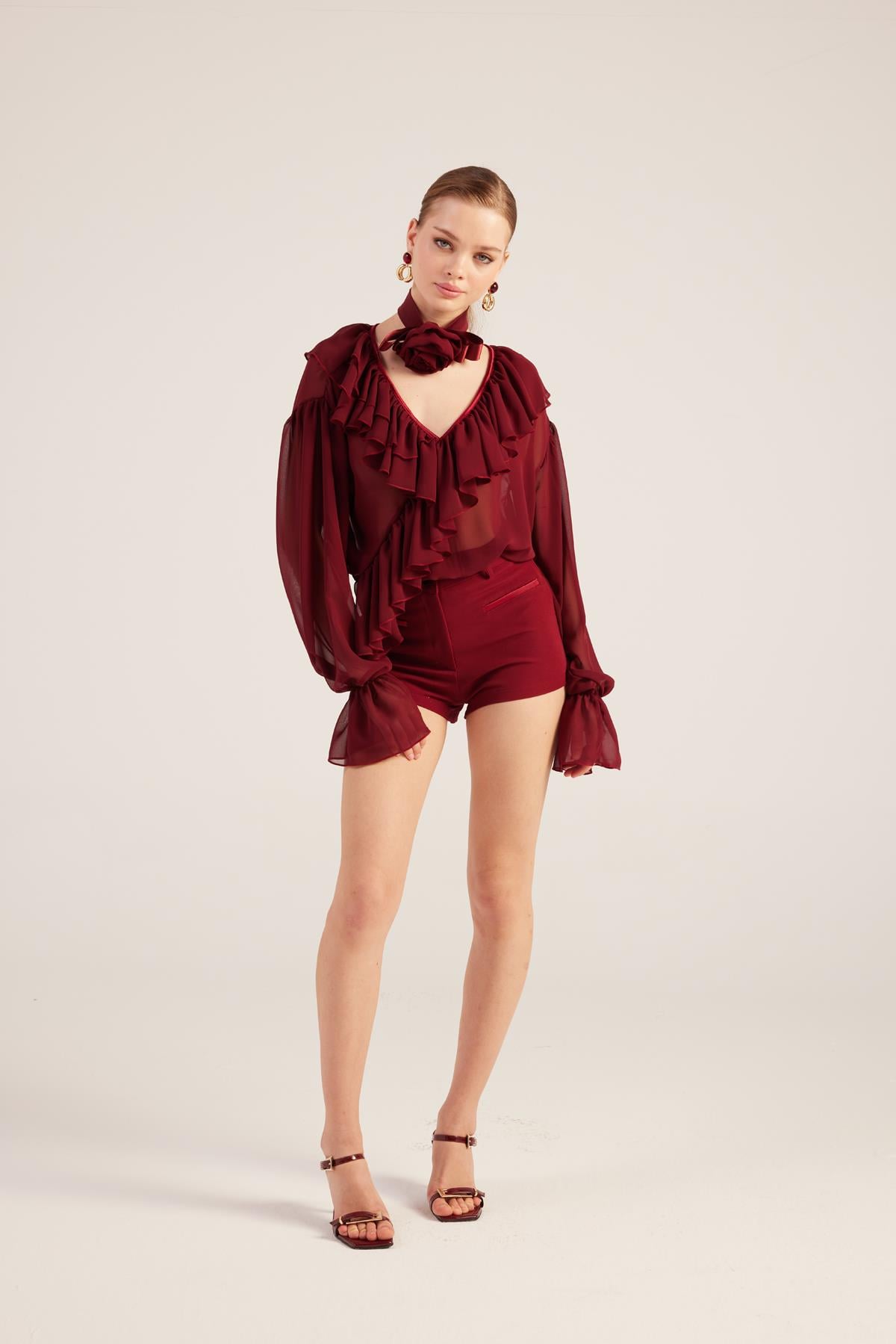 Image of Fırfırlı Güllü Choker Aksesuarlı Şifon Sassy Gömlek Bordo