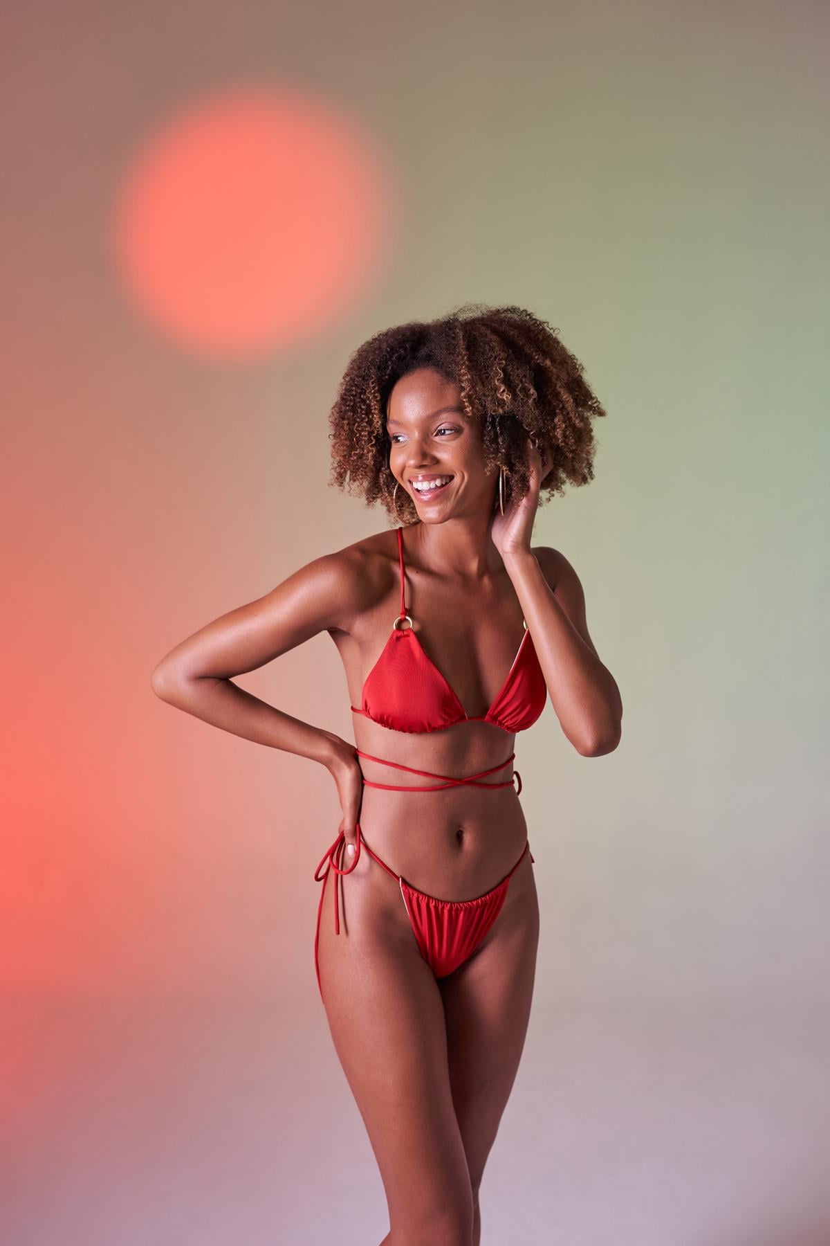 Image of Bağcıklı U Kesim Brezilya Model Slim Delphi Bikini Altı Kırmızı
