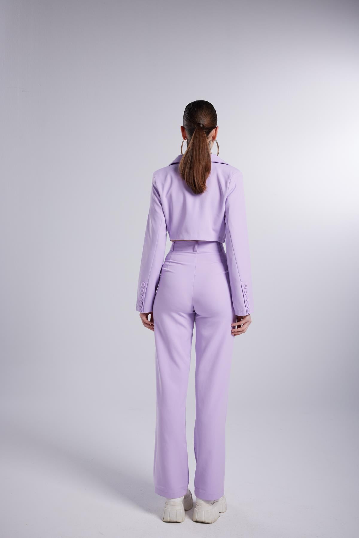 Image of Vatkalı Atlas Kumaş Crop Model Panky Ceket Lila