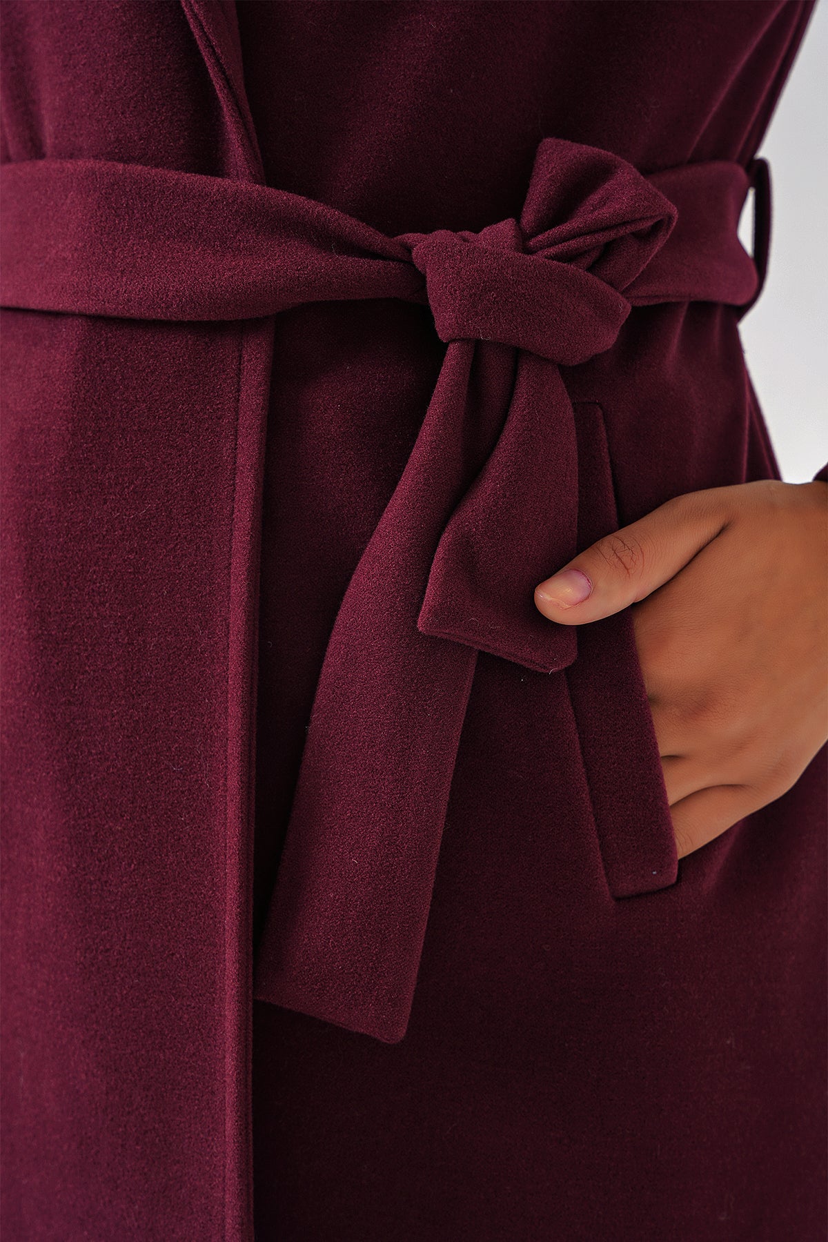 Image of 9118 Double-Breasted Cashmere Coat - Burgundy
