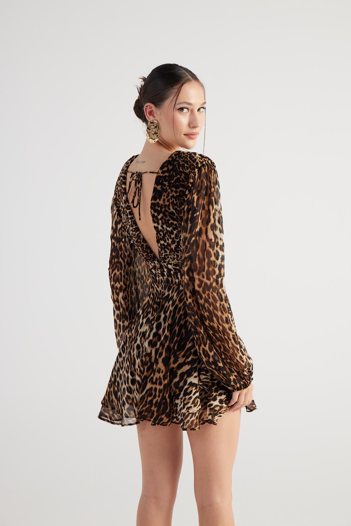 Image of Leopar Desenli V Yaka Mini Janet Elbise Kahve