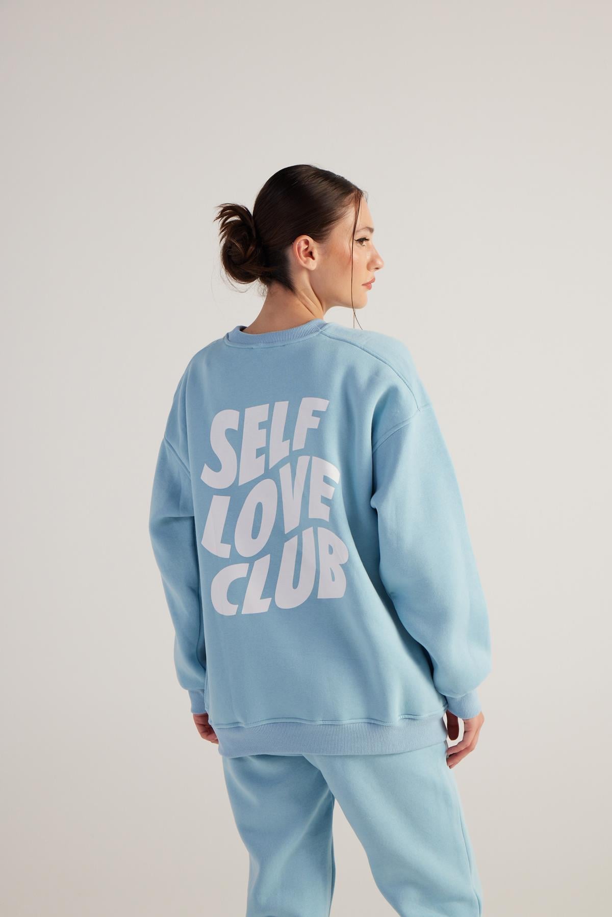 Image of Kadın Mavi Oversize Şardonlu Yazı Baskılı Fluffy Sweatshirt