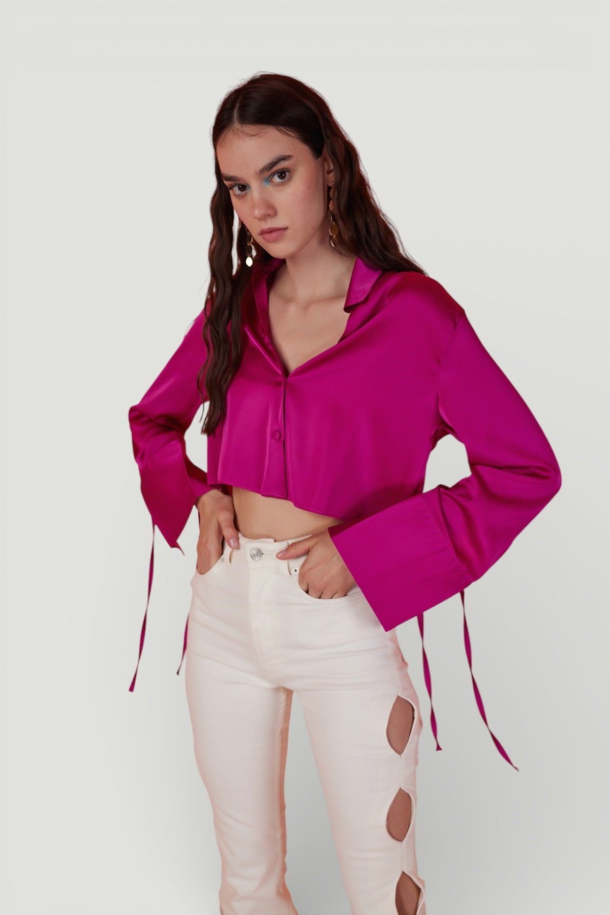 Image of Özel Dokulu Saten Crop Silky Gömlek Pembe