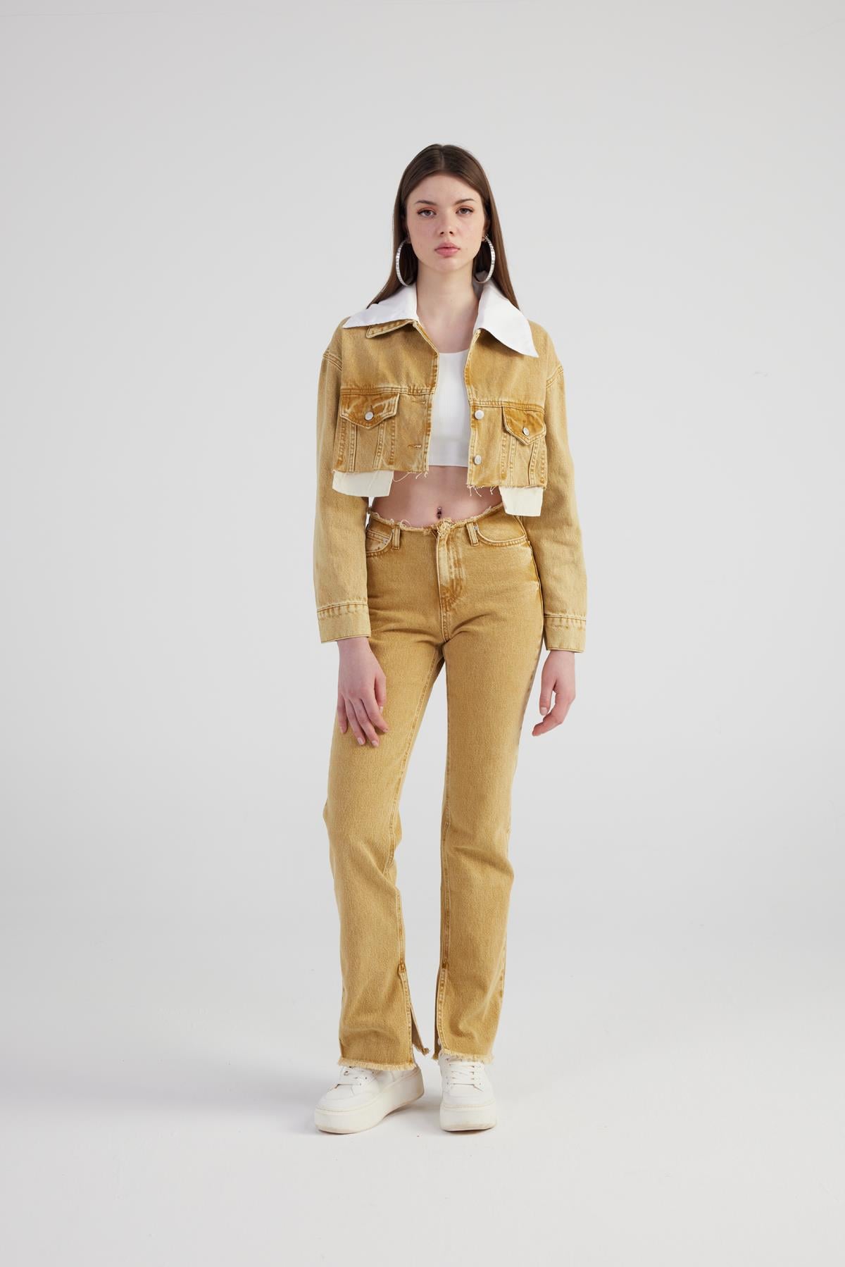 Image of Mermer Desenli Çıkarılabilir Yaka Detaylı Crop Kesim Cepli Rusted Jean Ceket Camel