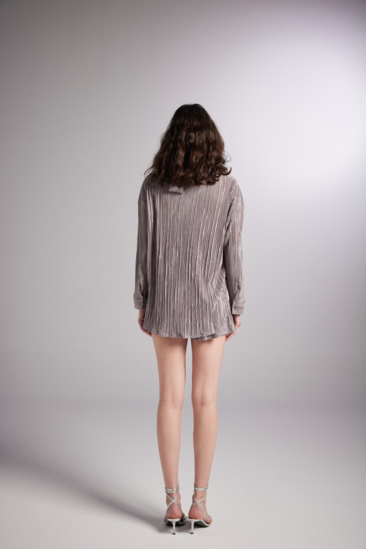 Image of Düğme Kapamalı Comfy Oversize Gömlek Vizon