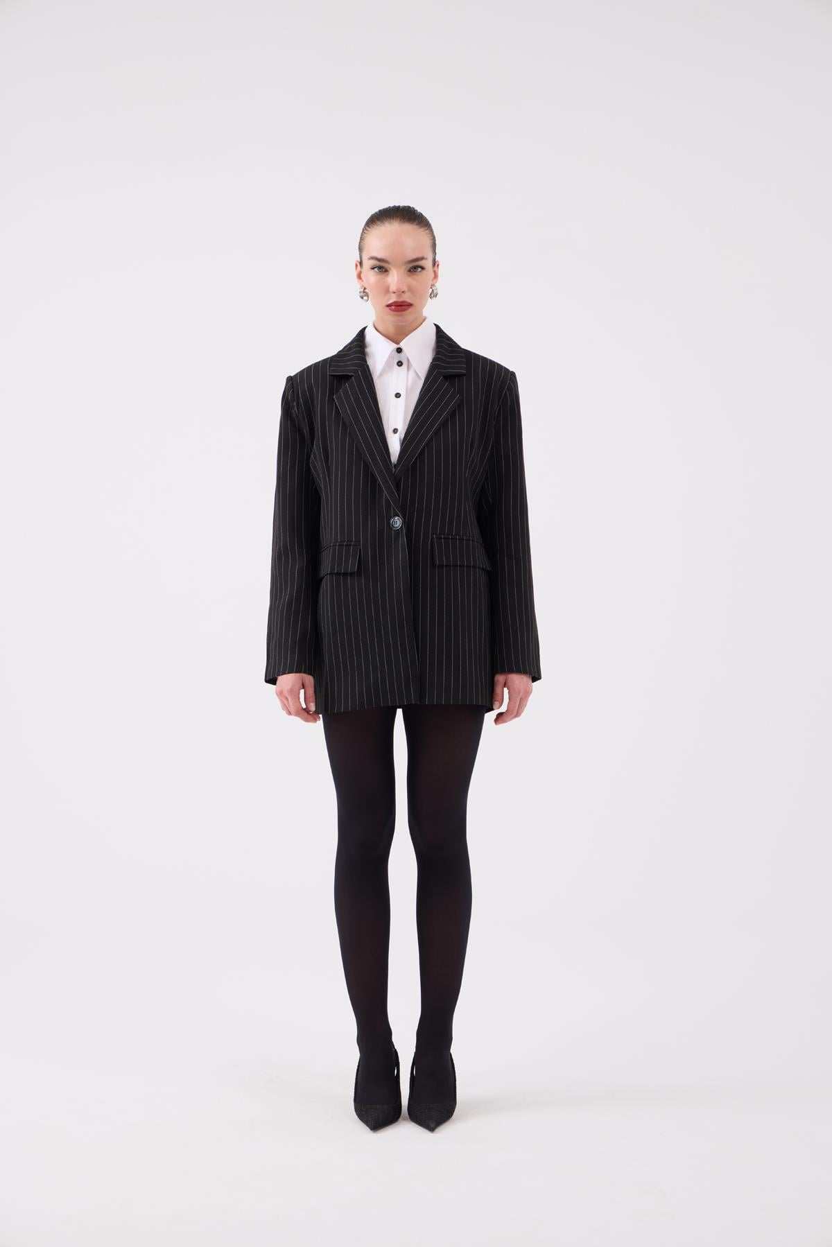 Image of Oversize Kesim Çizgili Strip Blazer Ceket Siyah