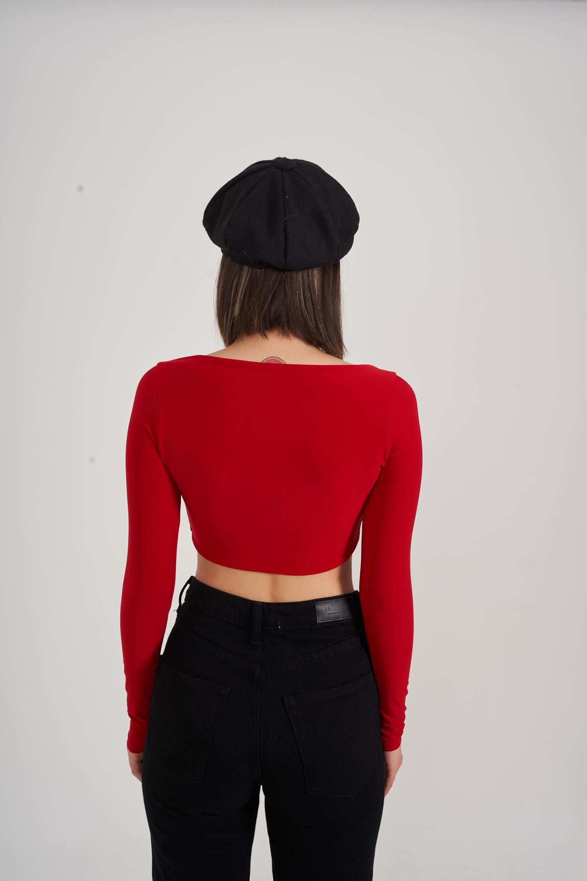 Image of Crop Model Uzun Kol Walery Bluz Kırmızı