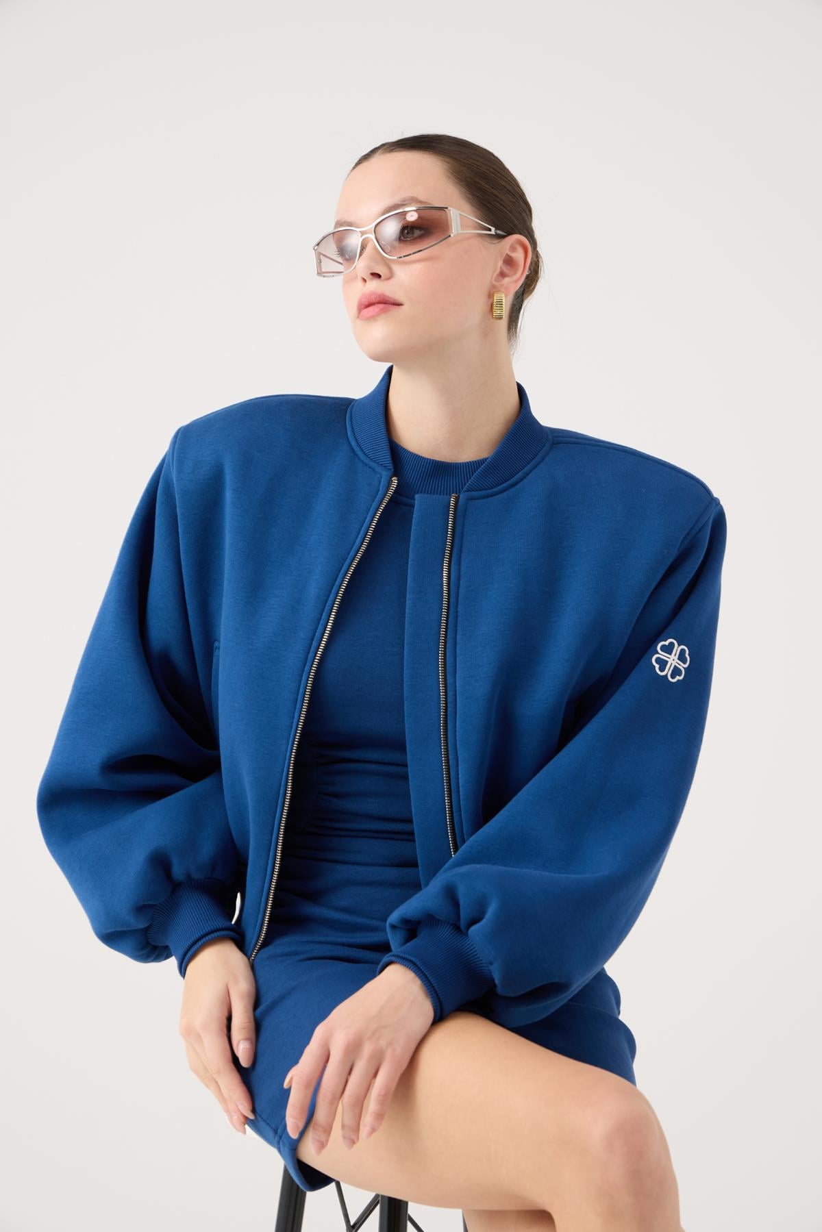 Image of Crop Kesim Vatkalı Parker Bomber Ceket Mavi