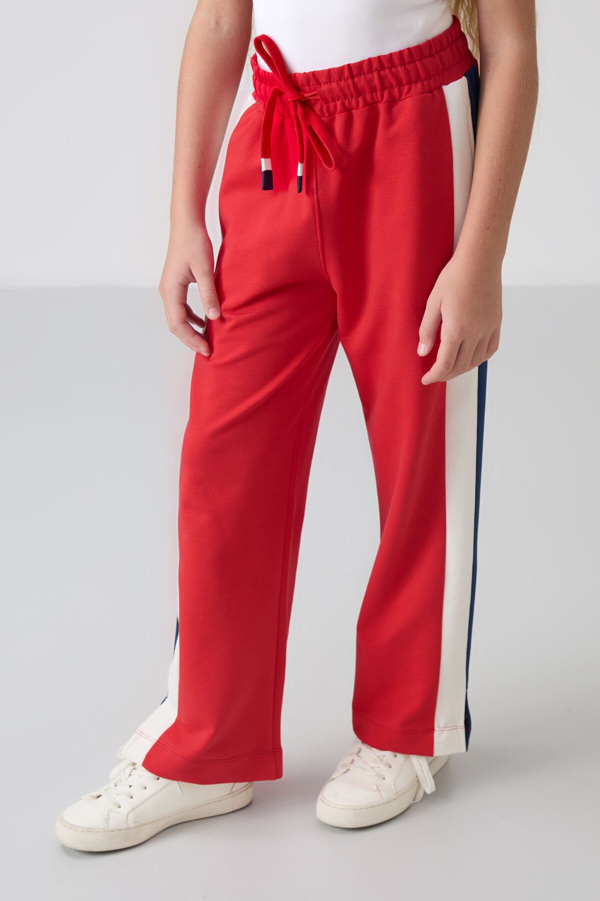 Image of Bright Red Wide Leg Sweatpants with Slit Detail and Pockets for Girls - 75141