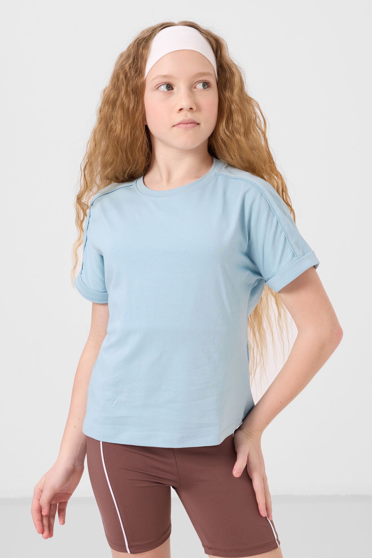 Image of Tricou albastru deschis din bumbac, cu guler rotund, croială oversize, pentru fete - 75182