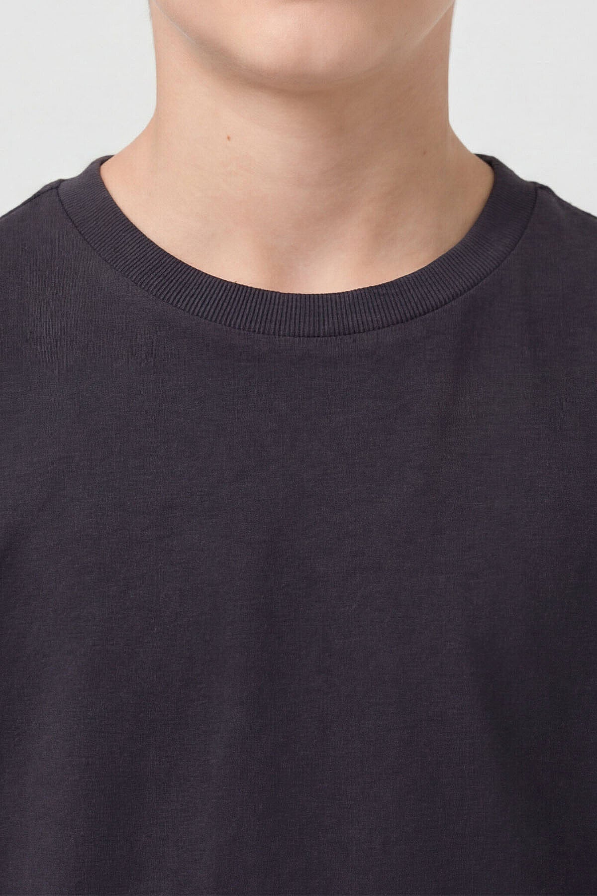 Image of Antrasit O Yaka Standart Fit Basic Unisex Çocuk T-Shirt - 11328