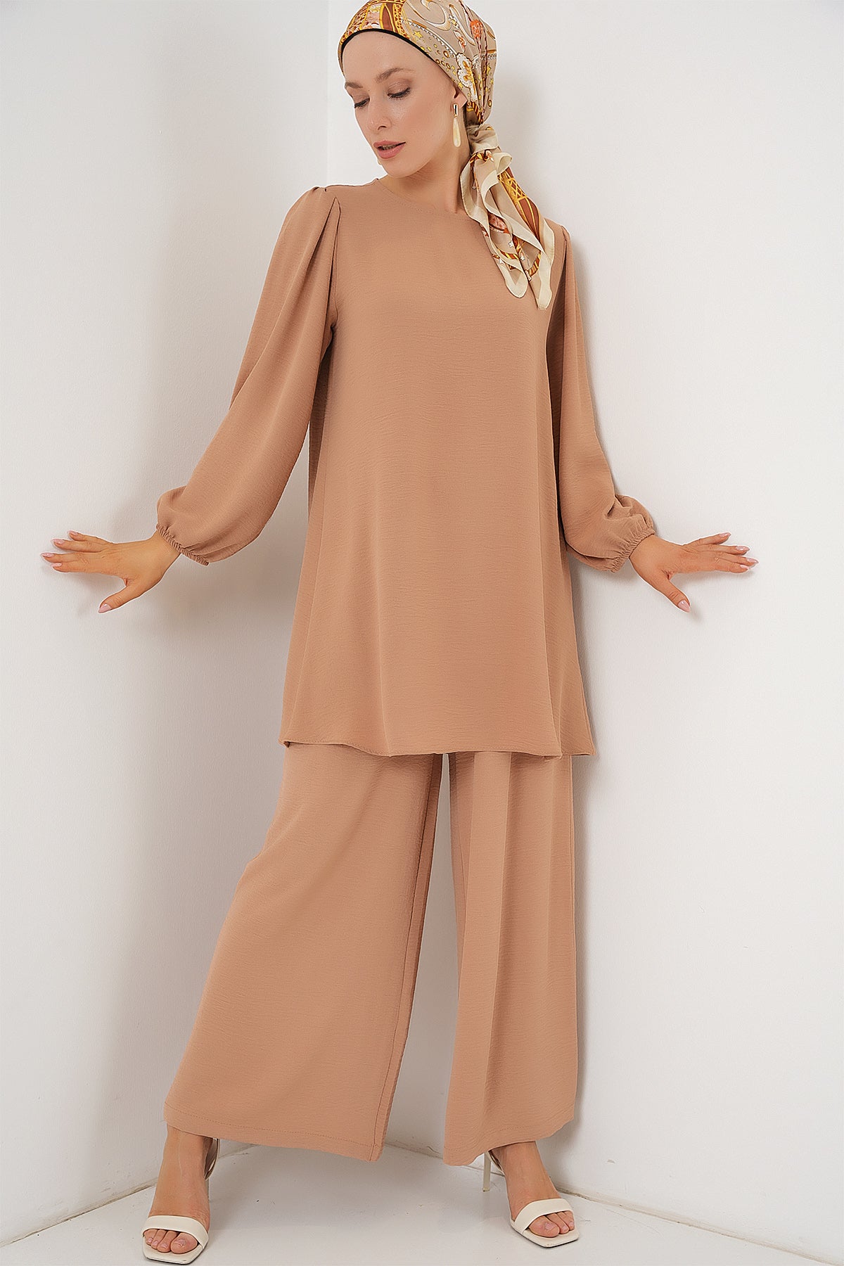 Image of Set tunică și pantaloni Ayrobin 6712 - Blană de nurcă