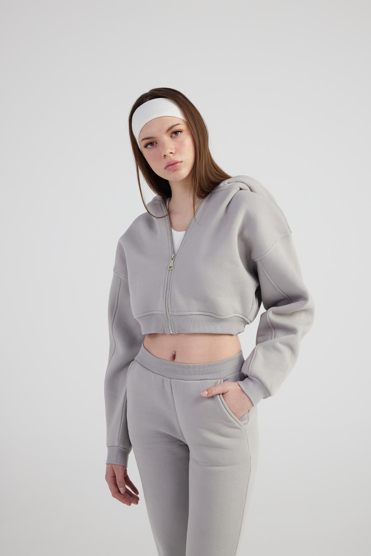 Image of Kadın Gri Kapüşonlu Uzun Kol Fermuarlı Crop Mixed Sweat