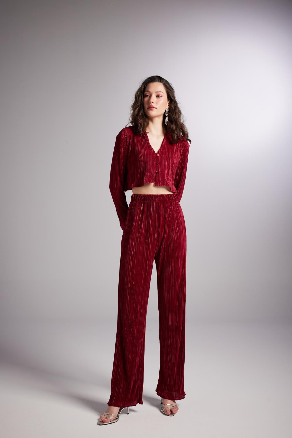 Image of Crop Model Düğme Kapamalı Comfy Crop Gömlek Bordo