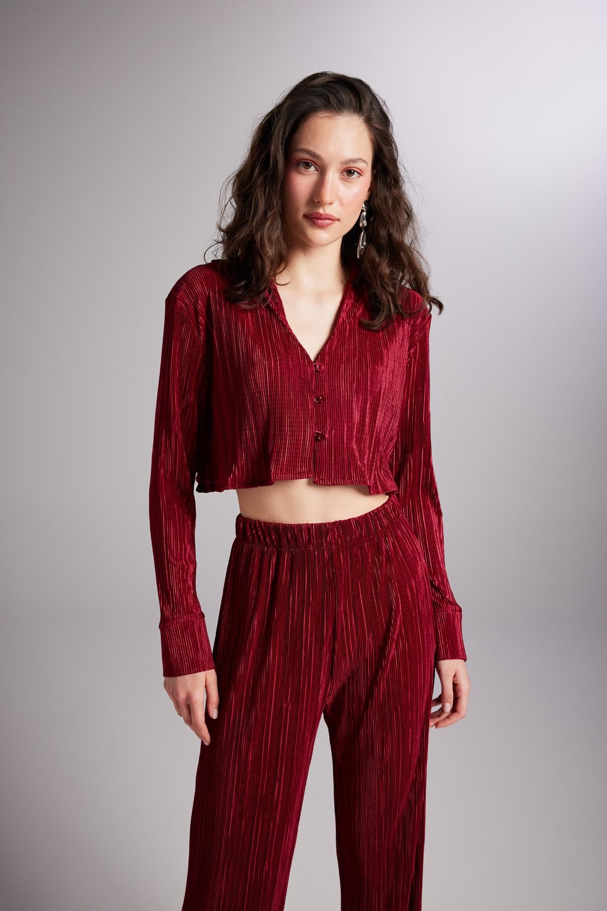 Image of Crop Model Düğme Kapamalı Comfy Crop Gömlek Bordo