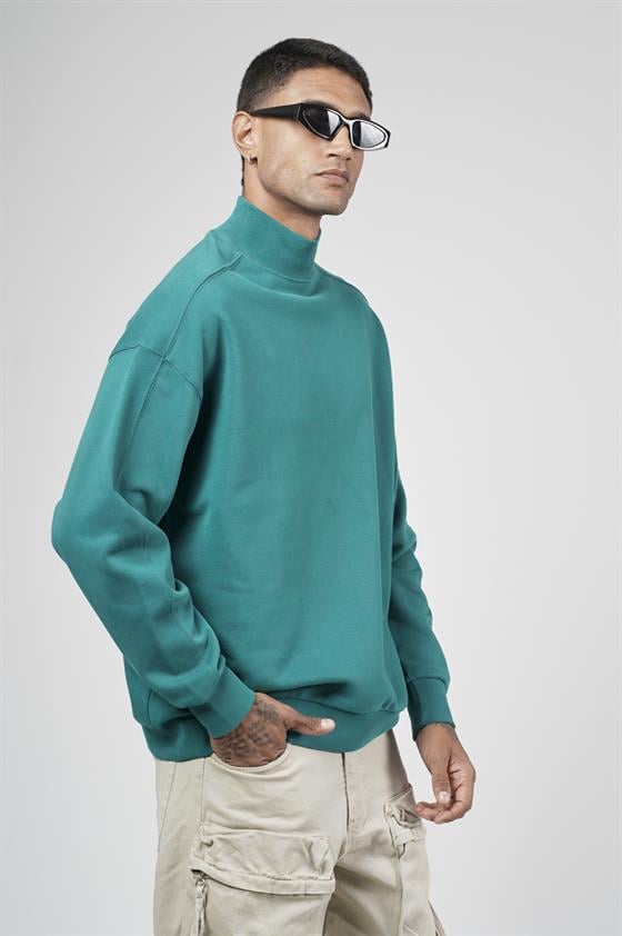Image of Men's Oversize Turtleneck Sweatshirt