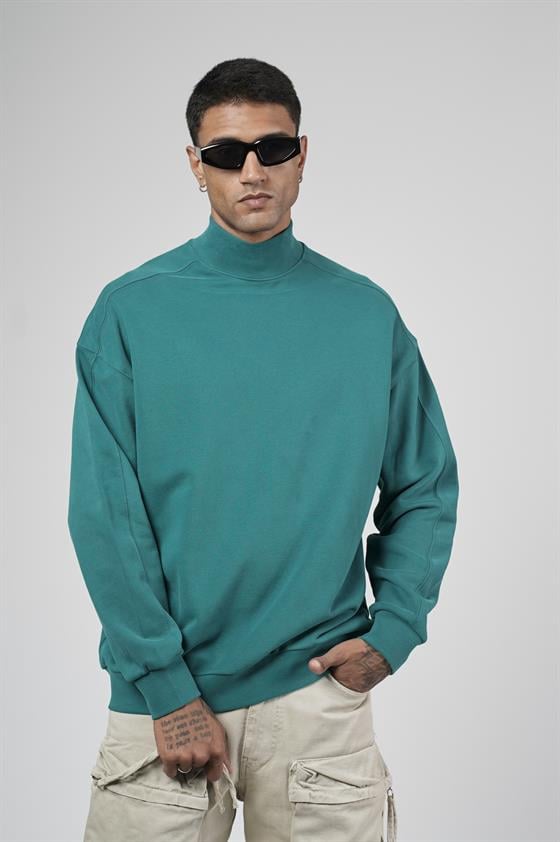 Image of Men's Oversize Turtleneck Sweatshirt