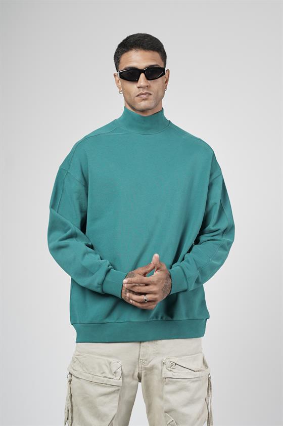 Image of Men's Oversize Turtleneck Sweatshirt