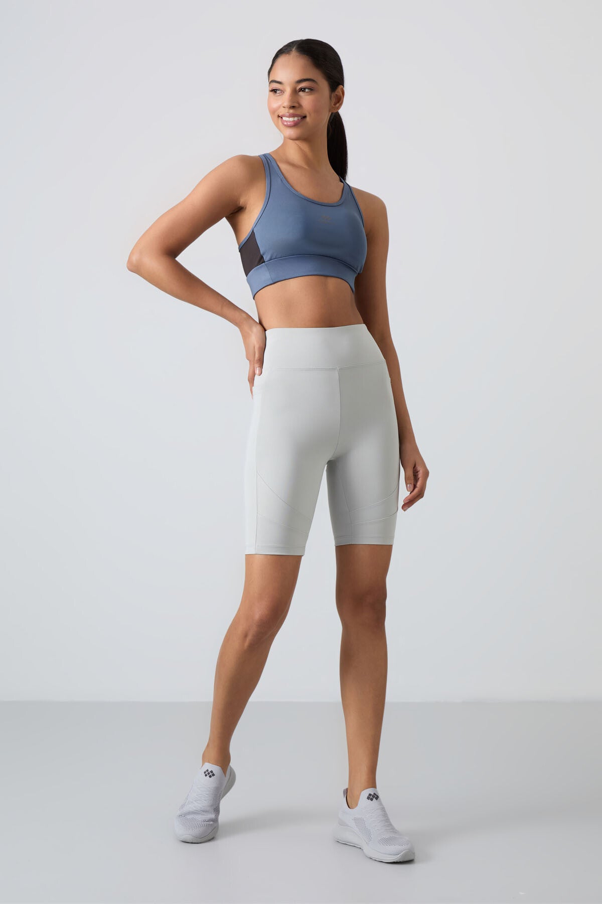 Image of Petrol Çapraz Sırt Detaylı Slim Fit U Yaka Pedli Kadın Spor Büstiyer - 97121