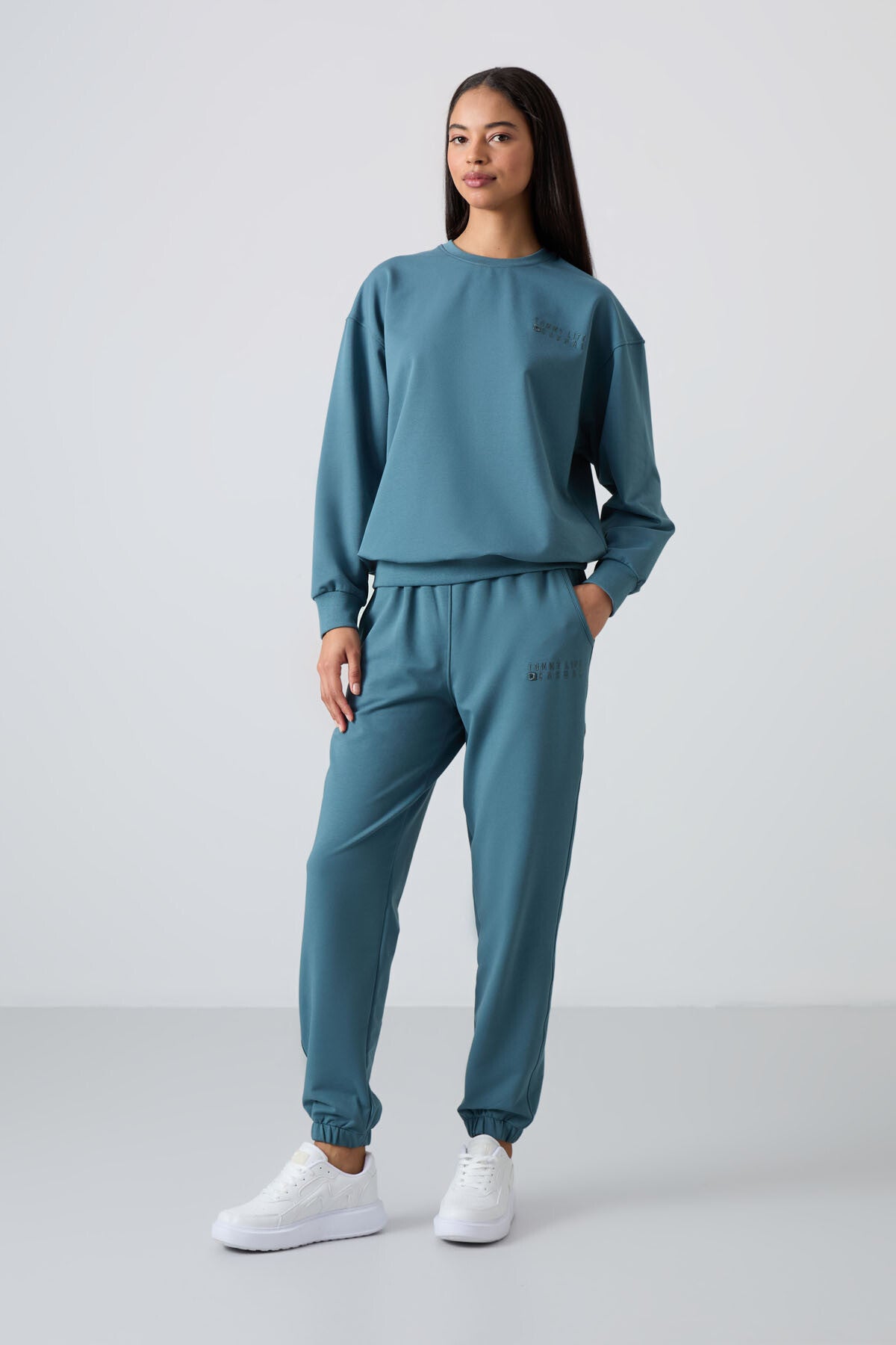 Image of Orman Yeşili Basic Pamuklu O Yaka Oversize Lastik Paça Kadın Eşofman Takım - 95287
