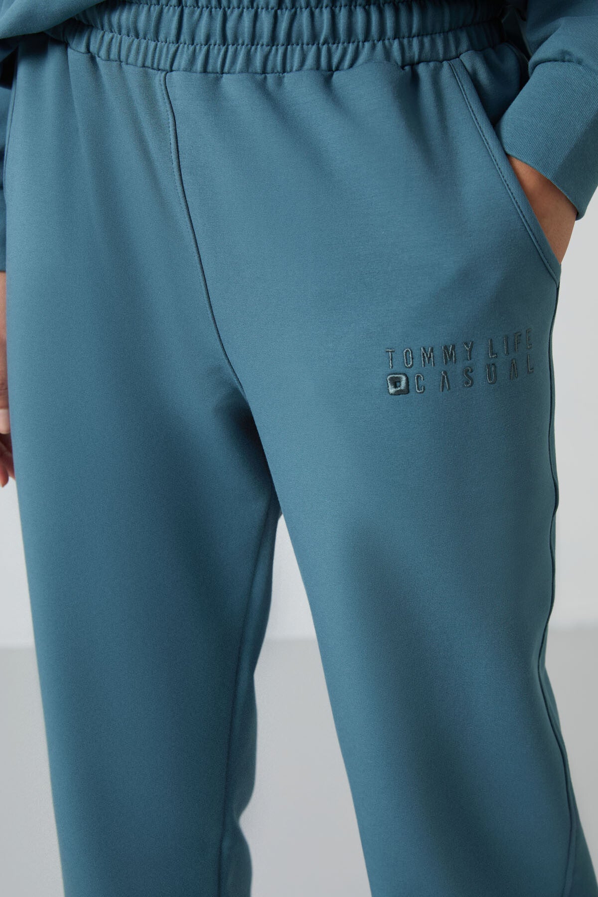 Image of Orman Yeşili Basic Pamuklu O Yaka Oversize Lastik Paça Kadın Eşofman Takım - 95287