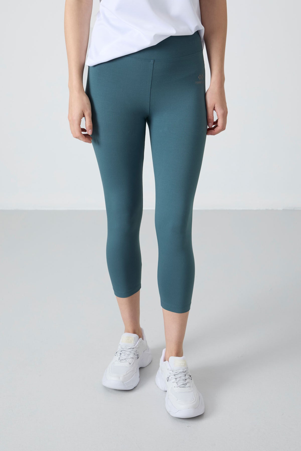 Image of Orman Yeşili Yüksek Bel Slim Fit Dar Paça Kadın Kapri Tayt - 93097