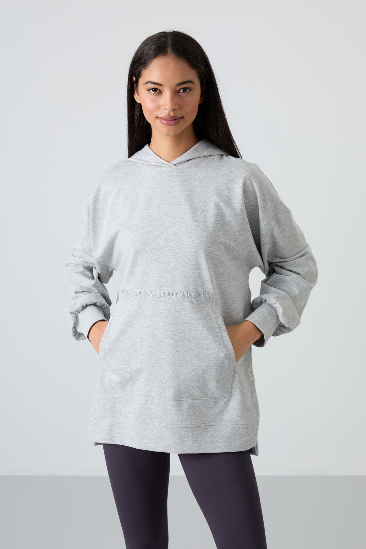 Image of Gri Melanj Balon Kol Yazı Nakışlı Kadın Oversize Tunik Sweatshirt - 97163