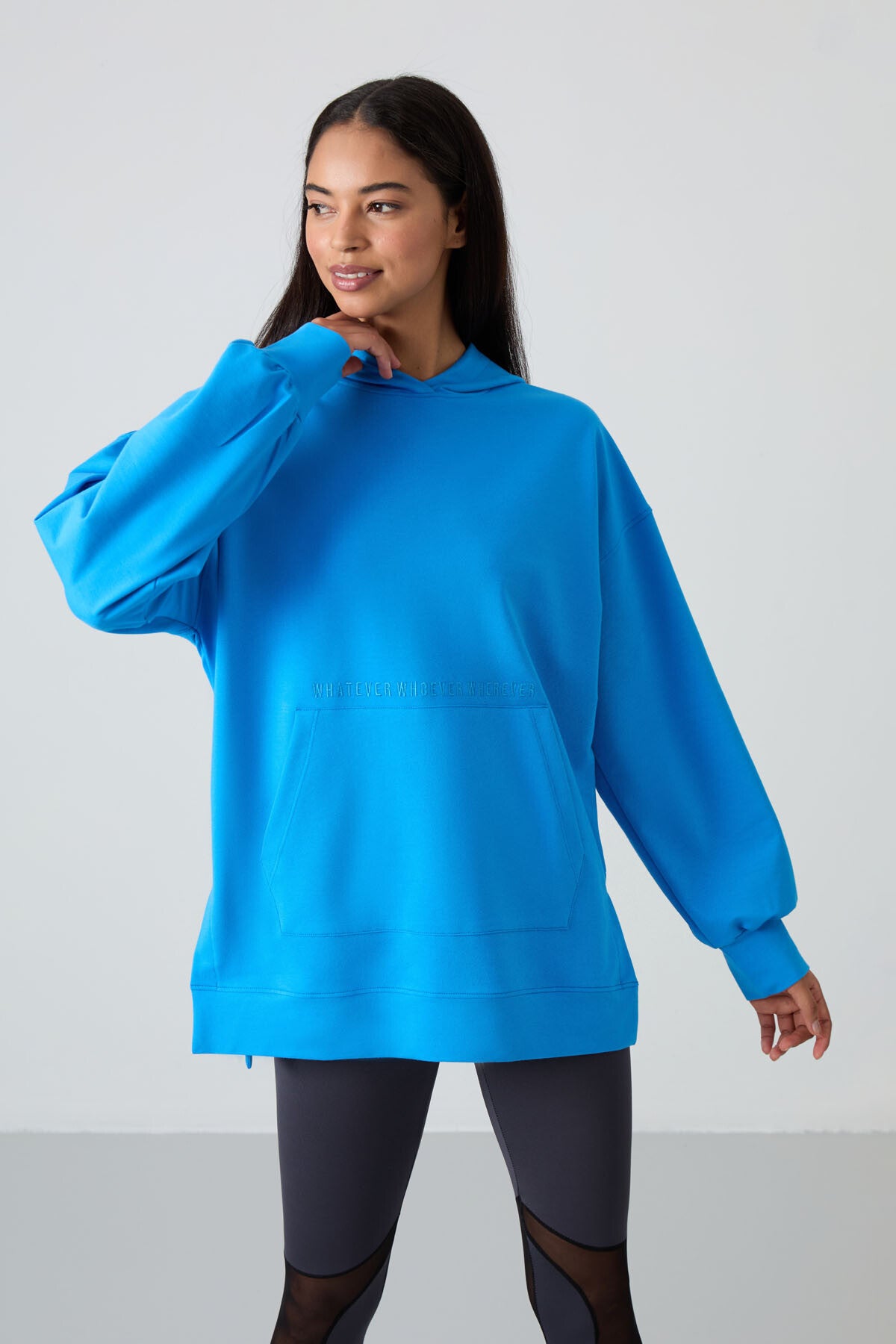 Image of Mavi Balon Kol Yazı Nakışlı Kadın Oversize Tunik Sweatshirt - 97163