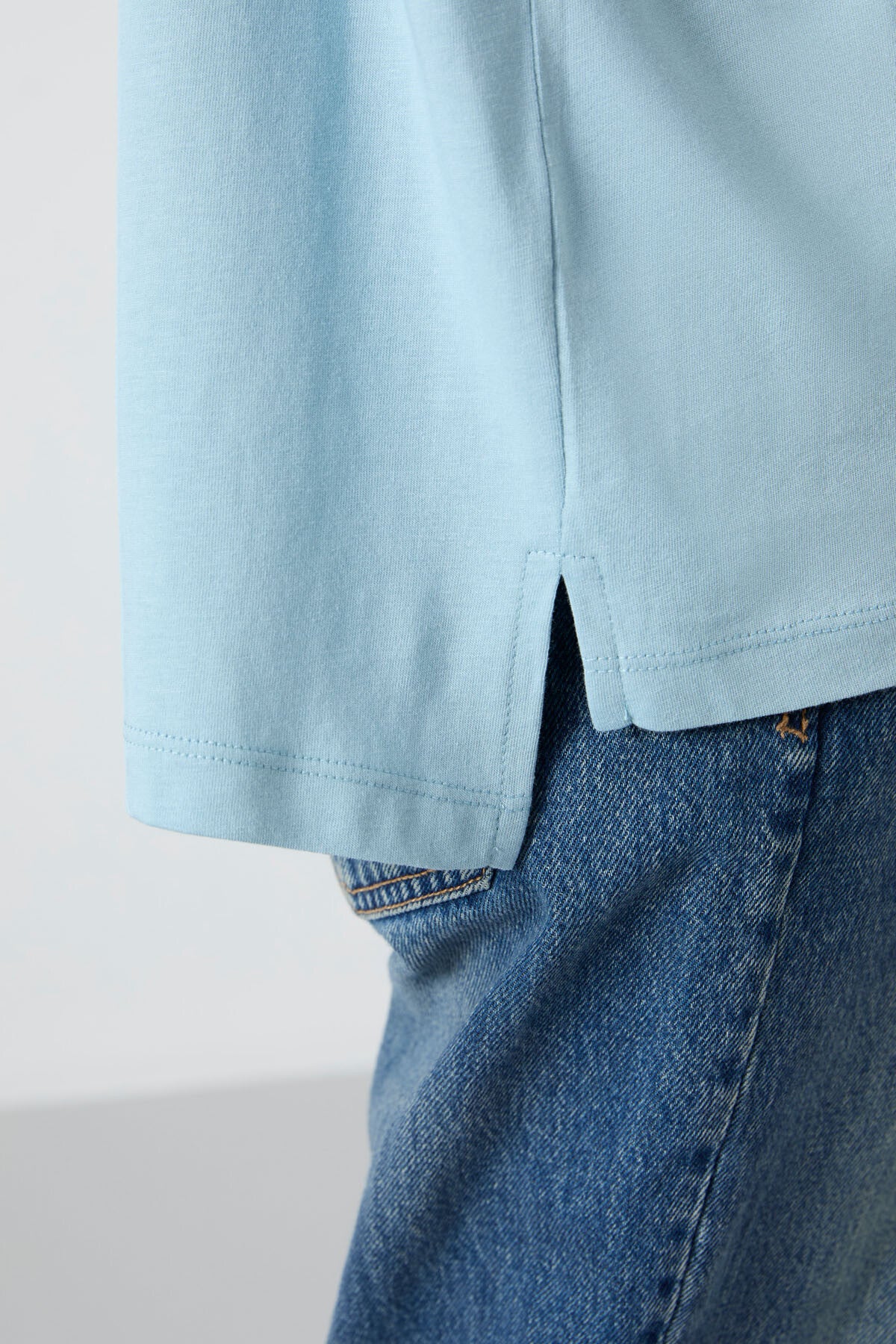 Image of Açık Mavi Penye Modal Yumuşak Tuşeli Oversize Fit Basic Kadın T-Shirt- 97285