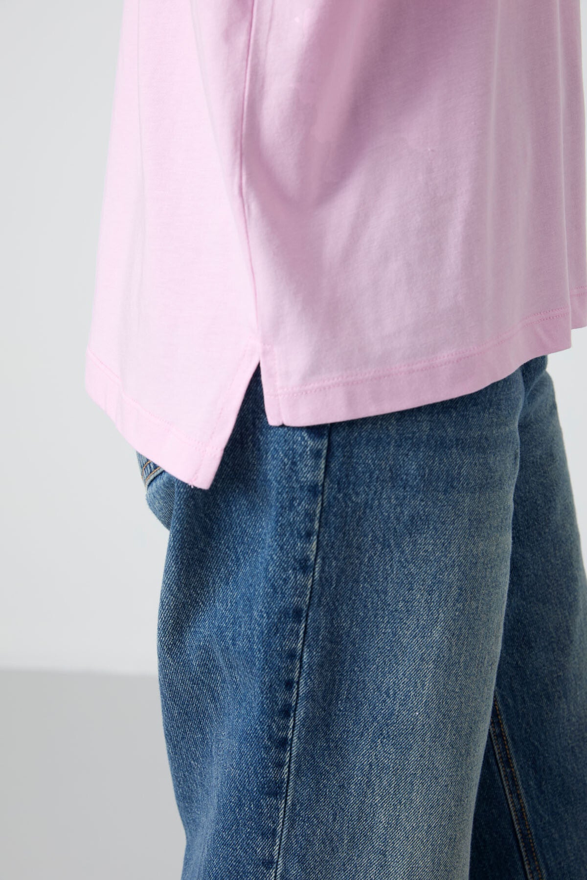 Image of Pembe Penye Modal Yumuşak Tuşeli Oversize Fit Basic Kadın T-Shirt- 97285