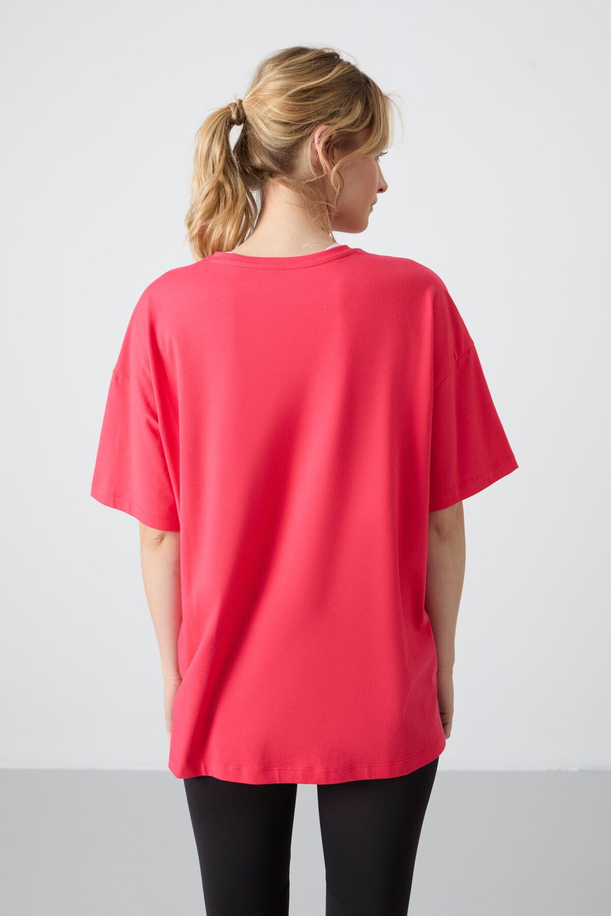 Image of Rose Penye Modal Yumuşak Tuşeli Oversize Fit Basic Kadın T-Shirt- 97285