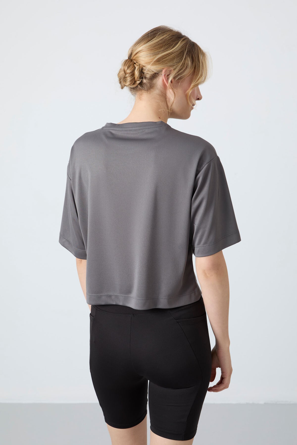 Image of Tricou gri închis, respirabil, texturat, subțire, flexibil, croială supradimensionată, performant, pentru femei - 97284