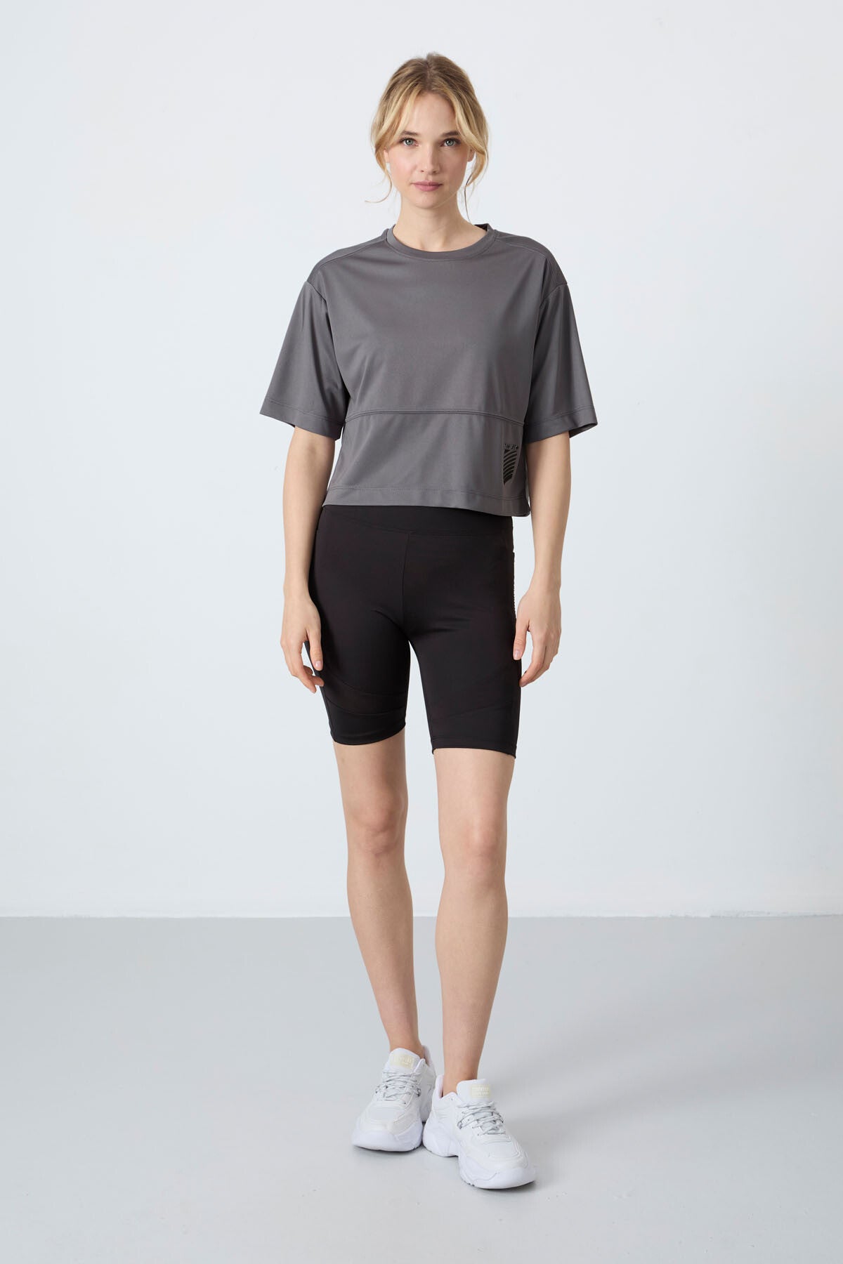 Image of Tricou gri închis, respirabil, texturat, subțire, flexibil, croială supradimensionată, performant, pentru femei - 97284