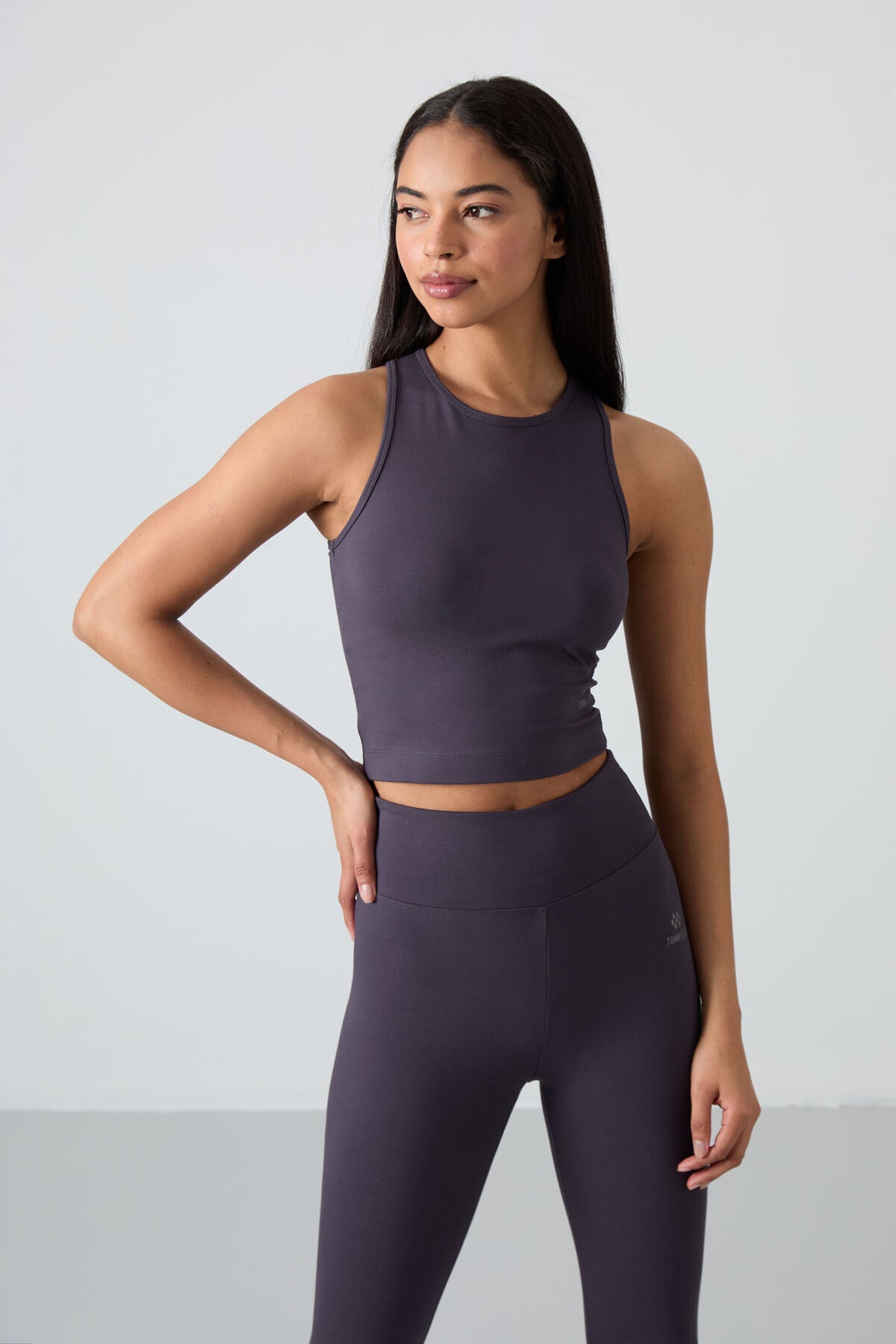 Image of Antrasit Yüksek Bel Kapri-Crop Atlet Slim Fit Kadın Tayt Takım - 95284