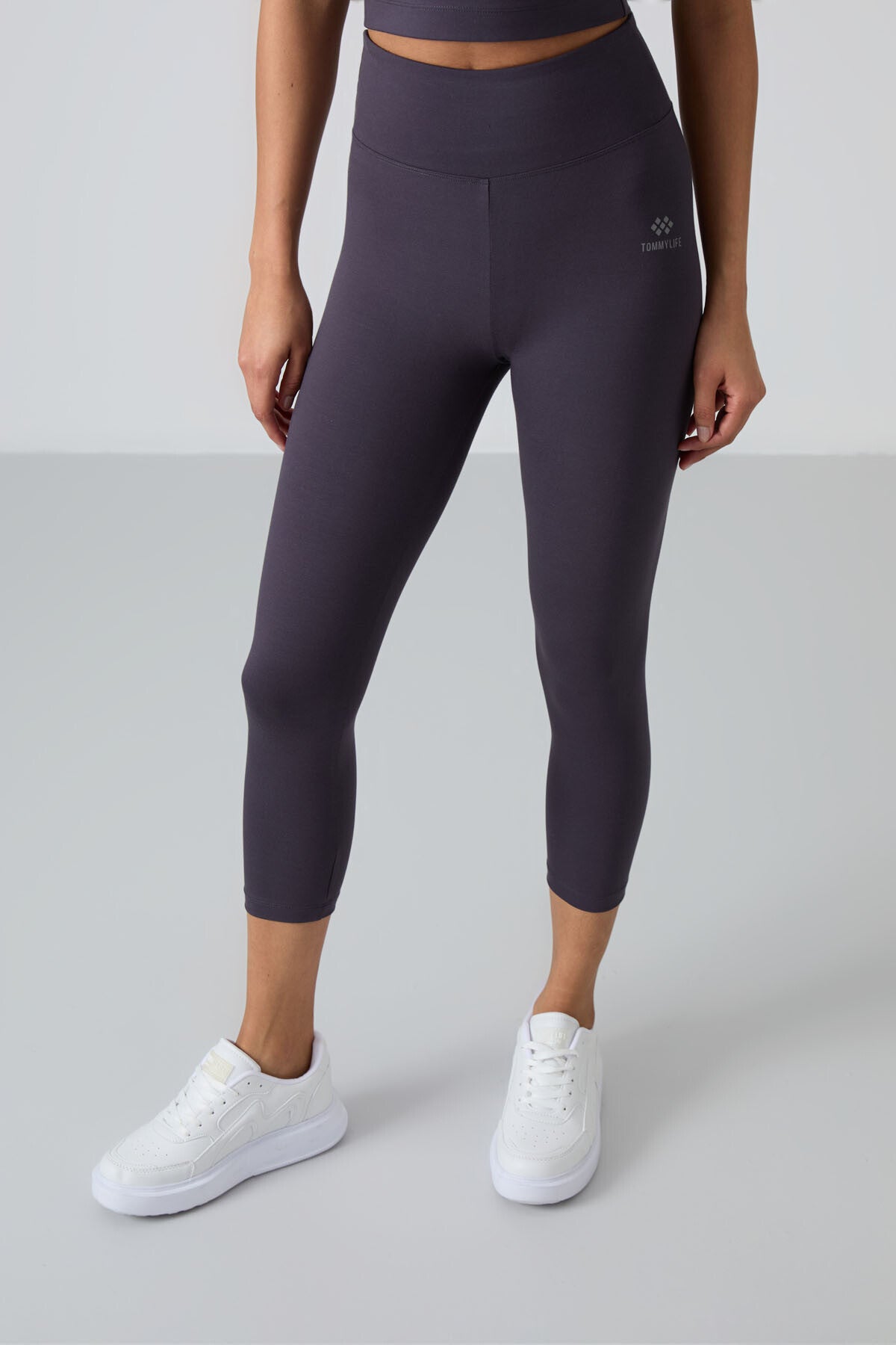 Image of Antrasit Yüksek Bel Kapri-Crop Atlet Slim Fit Kadın Tayt Takım - 95284