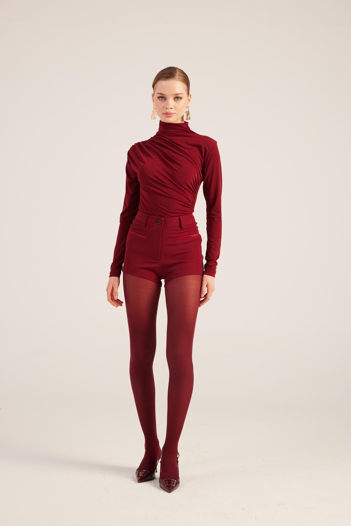 Image of Yüksek Bel Fermuarlı Mini Bailey Şort Bordo