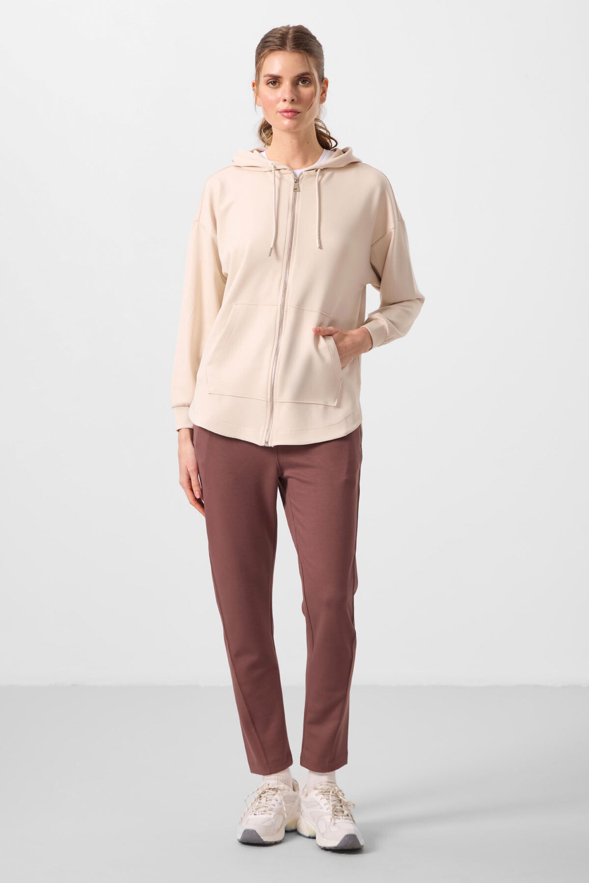 Image of Bej Yumuşak Dokulu Kapüşonlu Oversize Kadın Tunik Sweatshirt - 97302