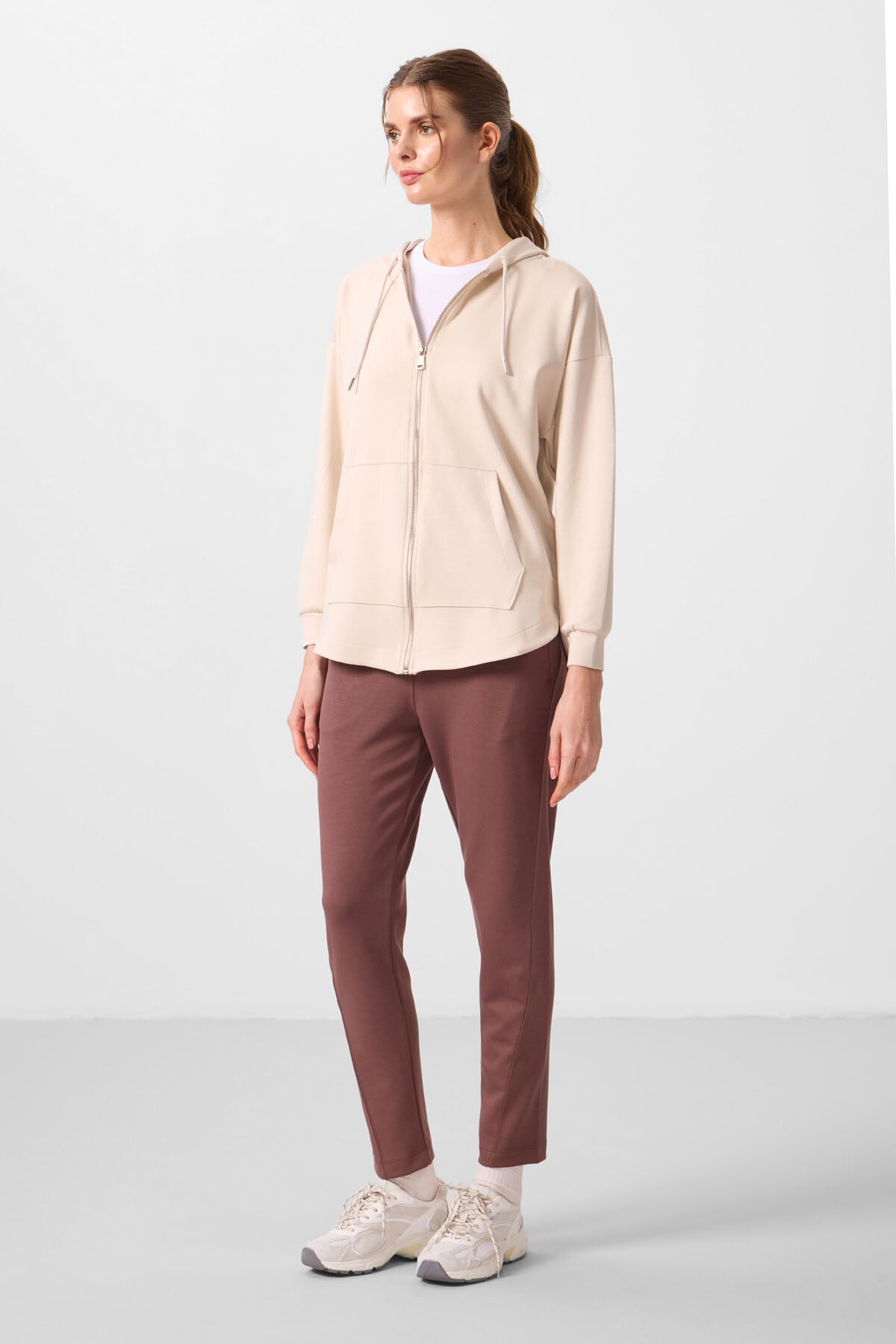 Image of Bej Yumuşak Dokulu Kapüşonlu Oversize Kadın Tunik Sweatshirt - 97302
