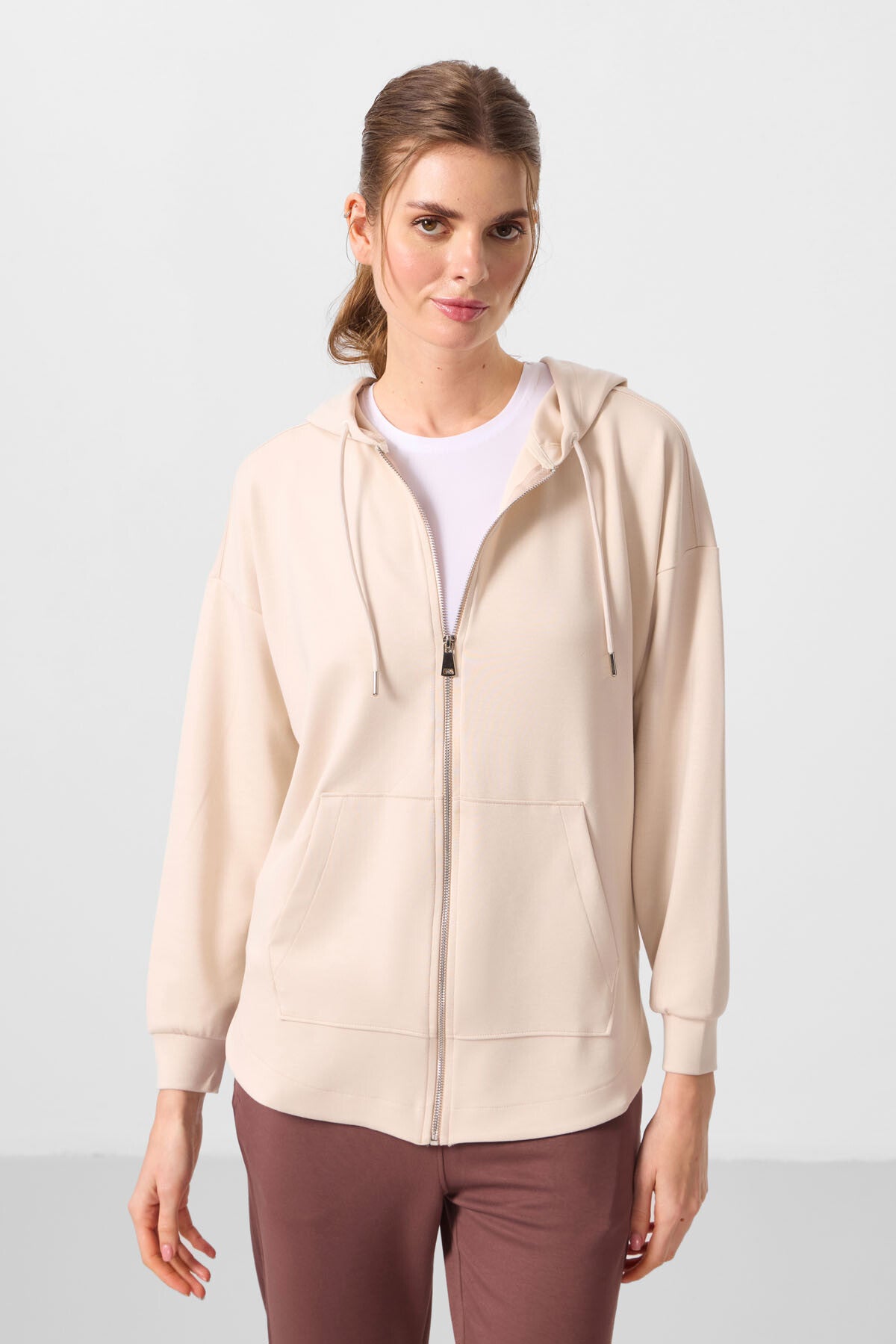 Image of Bej Yumuşak Dokulu Kapüşonlu Oversize Kadın Tunik Sweatshirt - 97302
