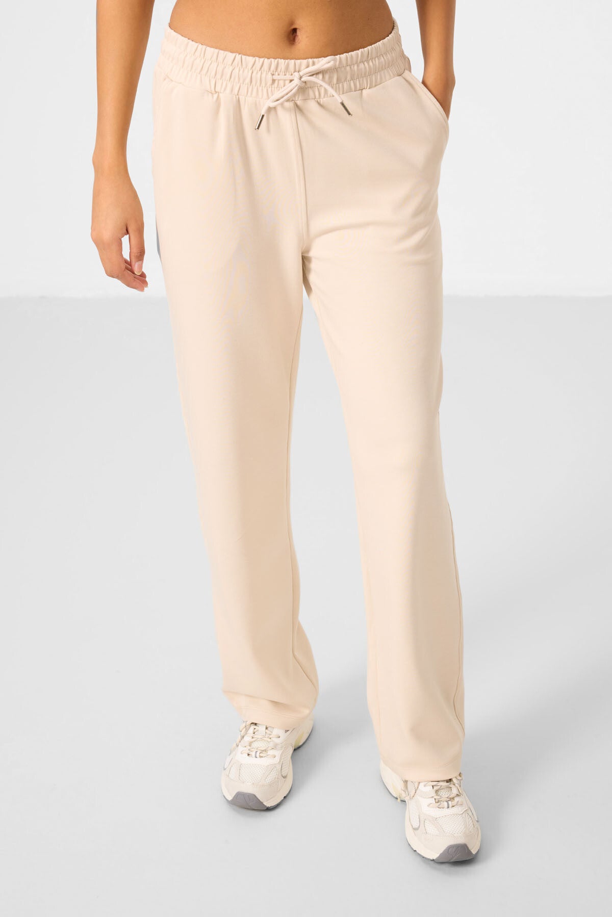 Image of Bej Yumuşak Dokulu Kapüşonlu Oversize Kadın Eşofman Tunik Takım - 95348